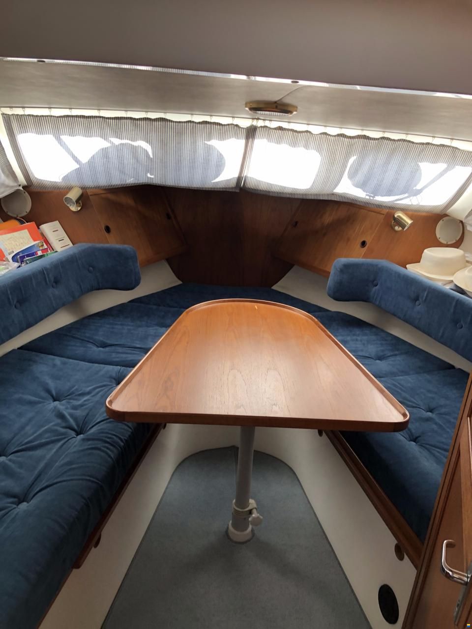 Saga 27 AC