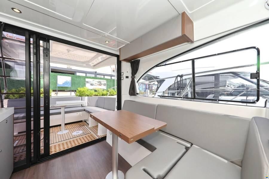 Beneteau Antares 11 FLY