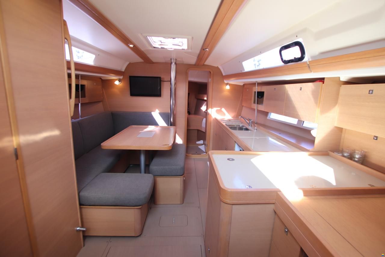 Dufour 380 Grand Large