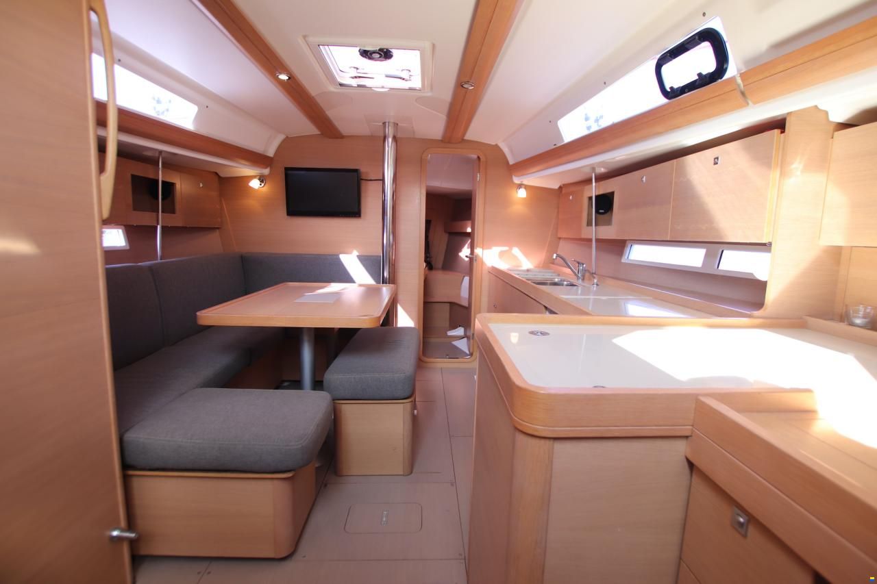 Dufour 380 Grand Large