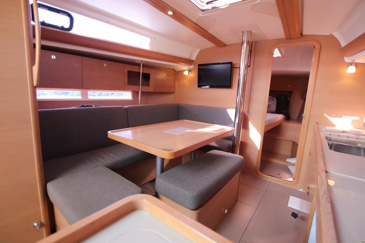 Dufour 380 Grand Large