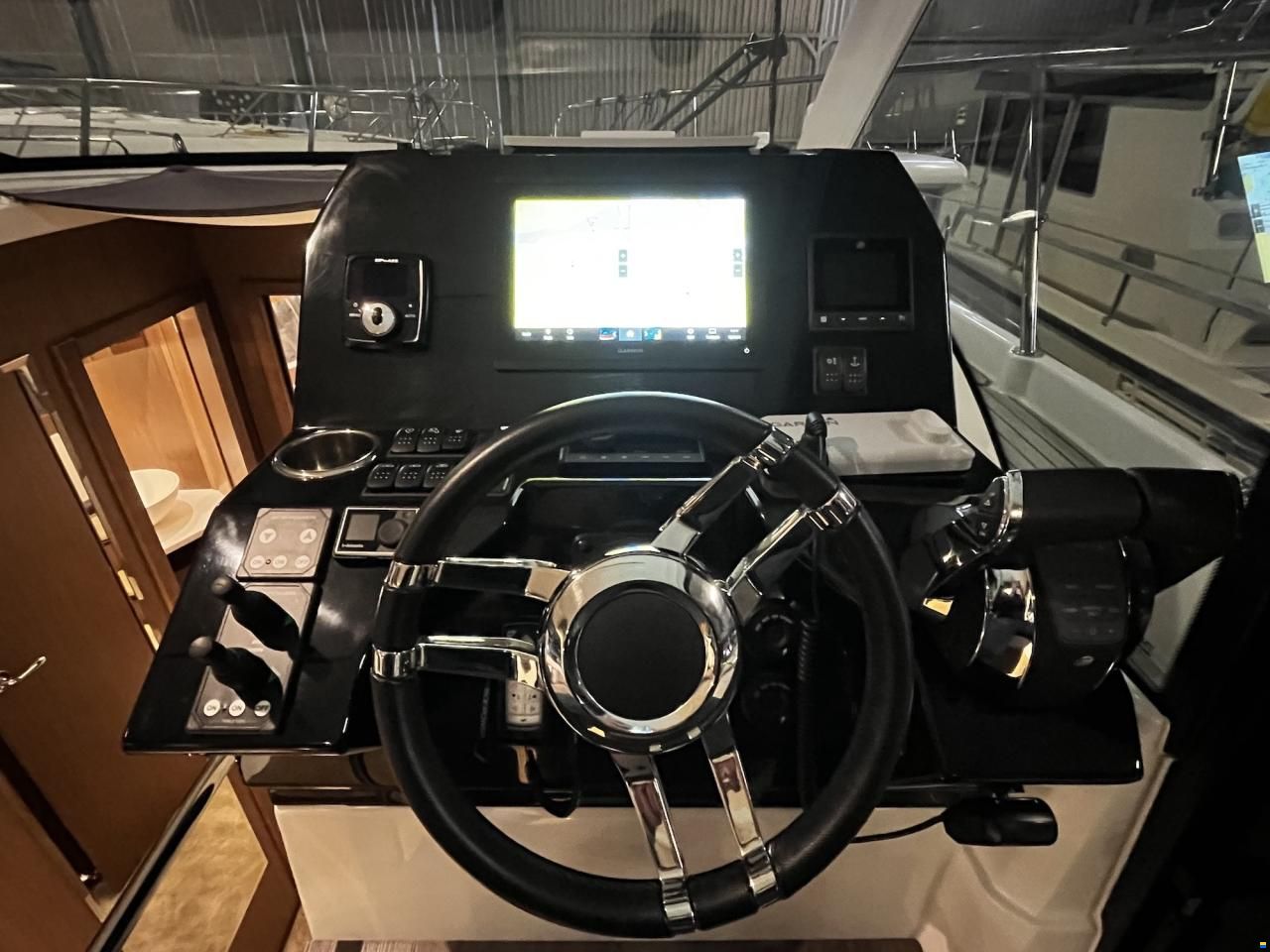 Beneteau Antares 11