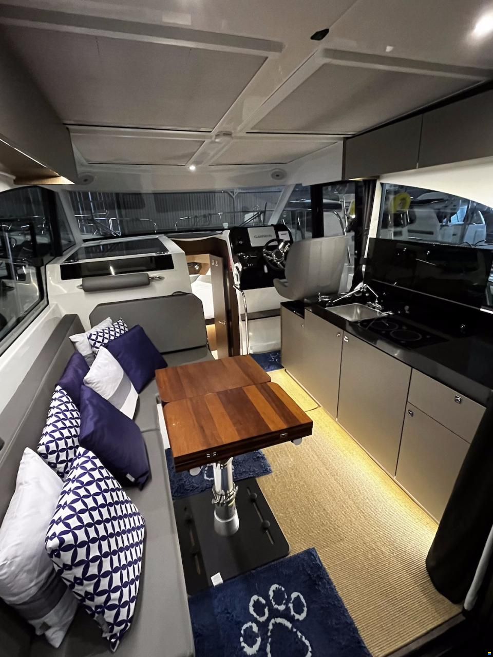 Beneteau Antares 11