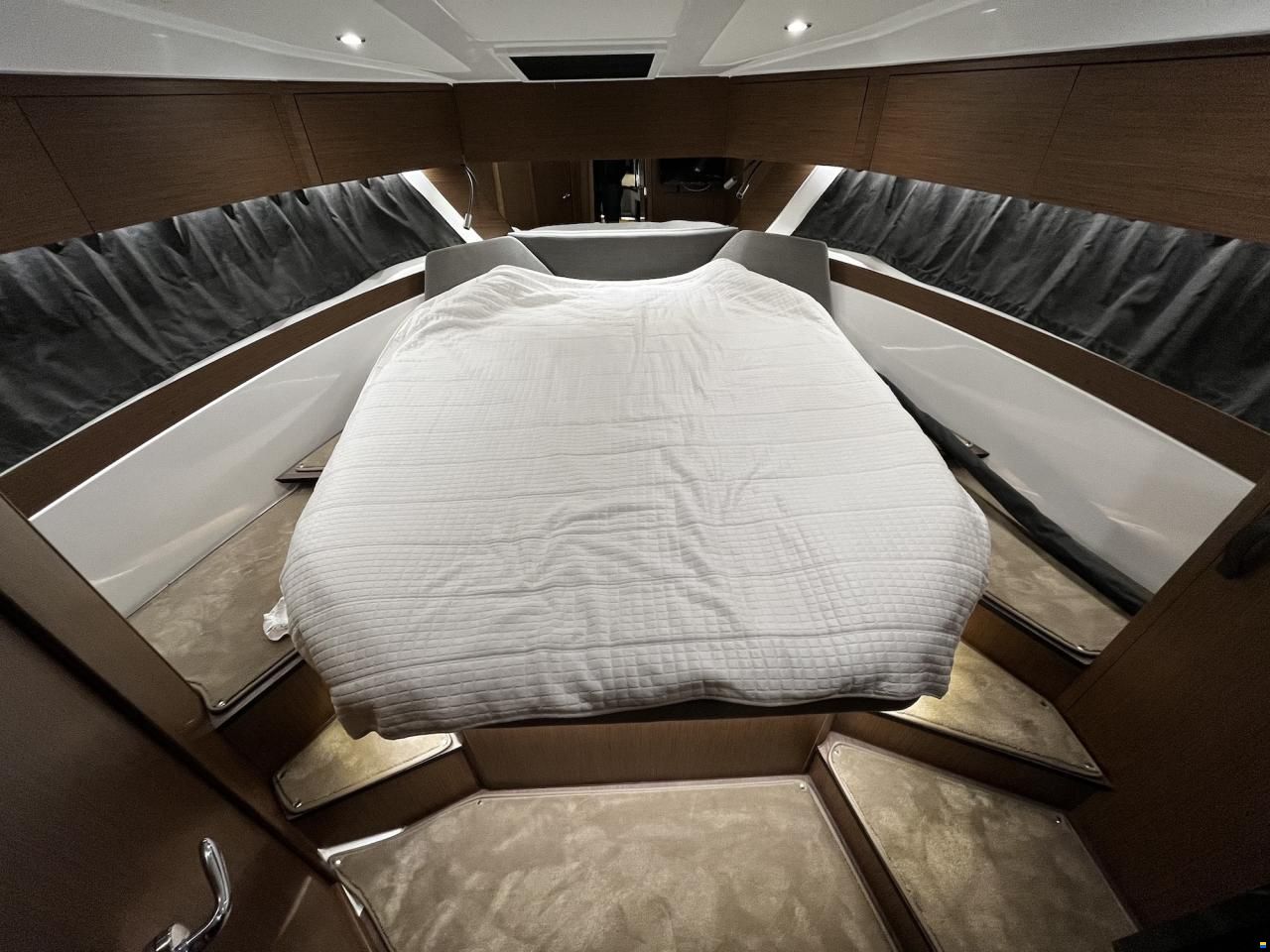 Beneteau Antares 11