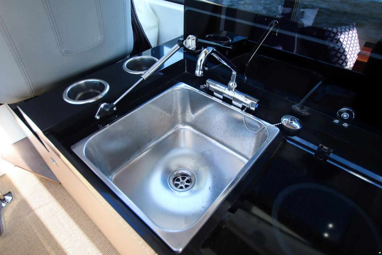 Beneteau Antares 11