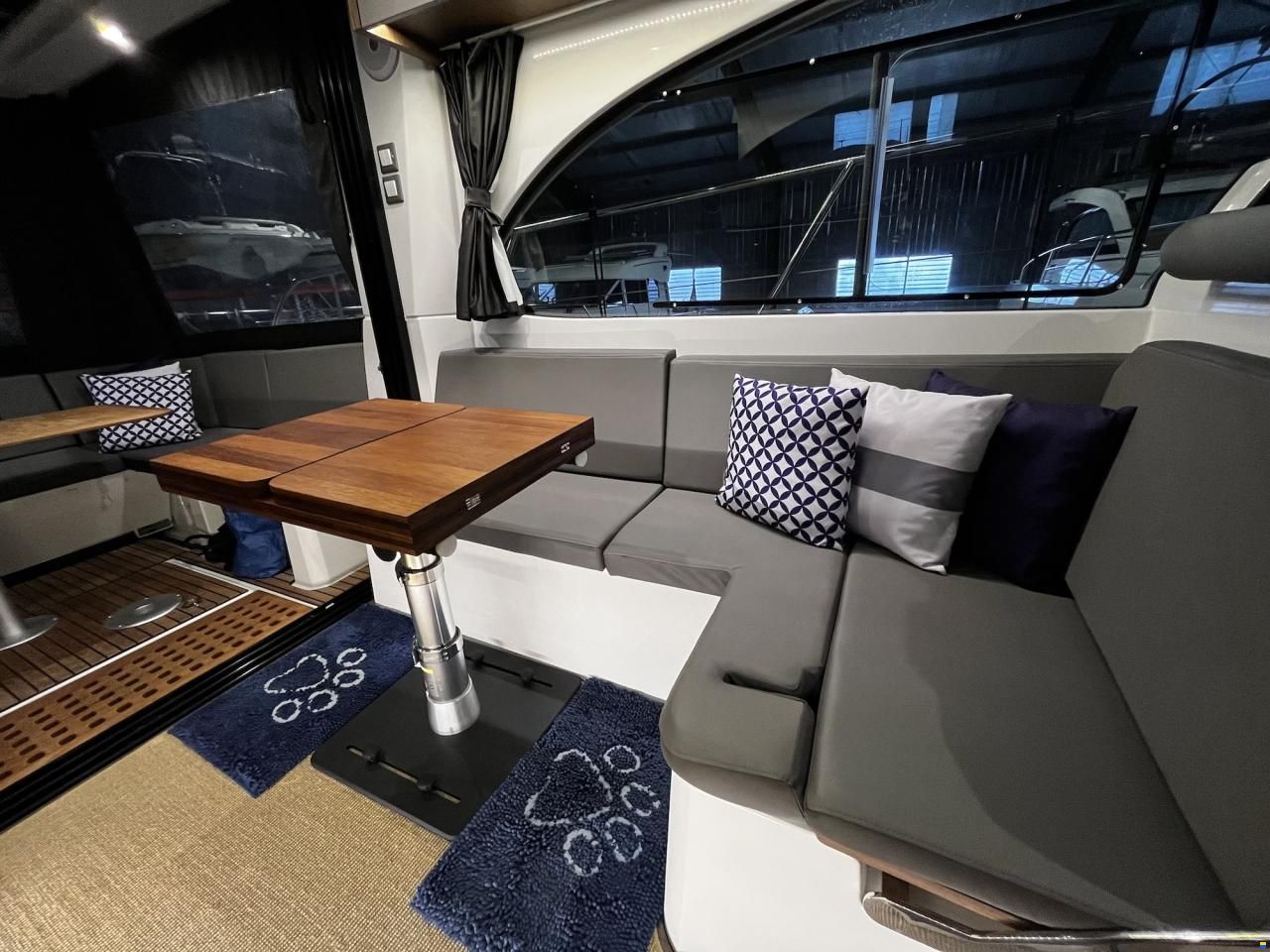 Beneteau Antares 11