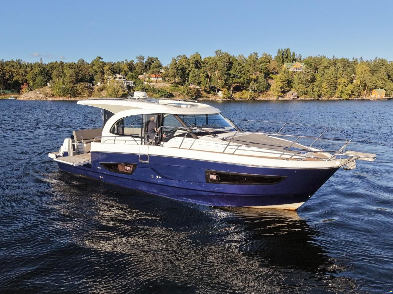 Beneteau Antares 11