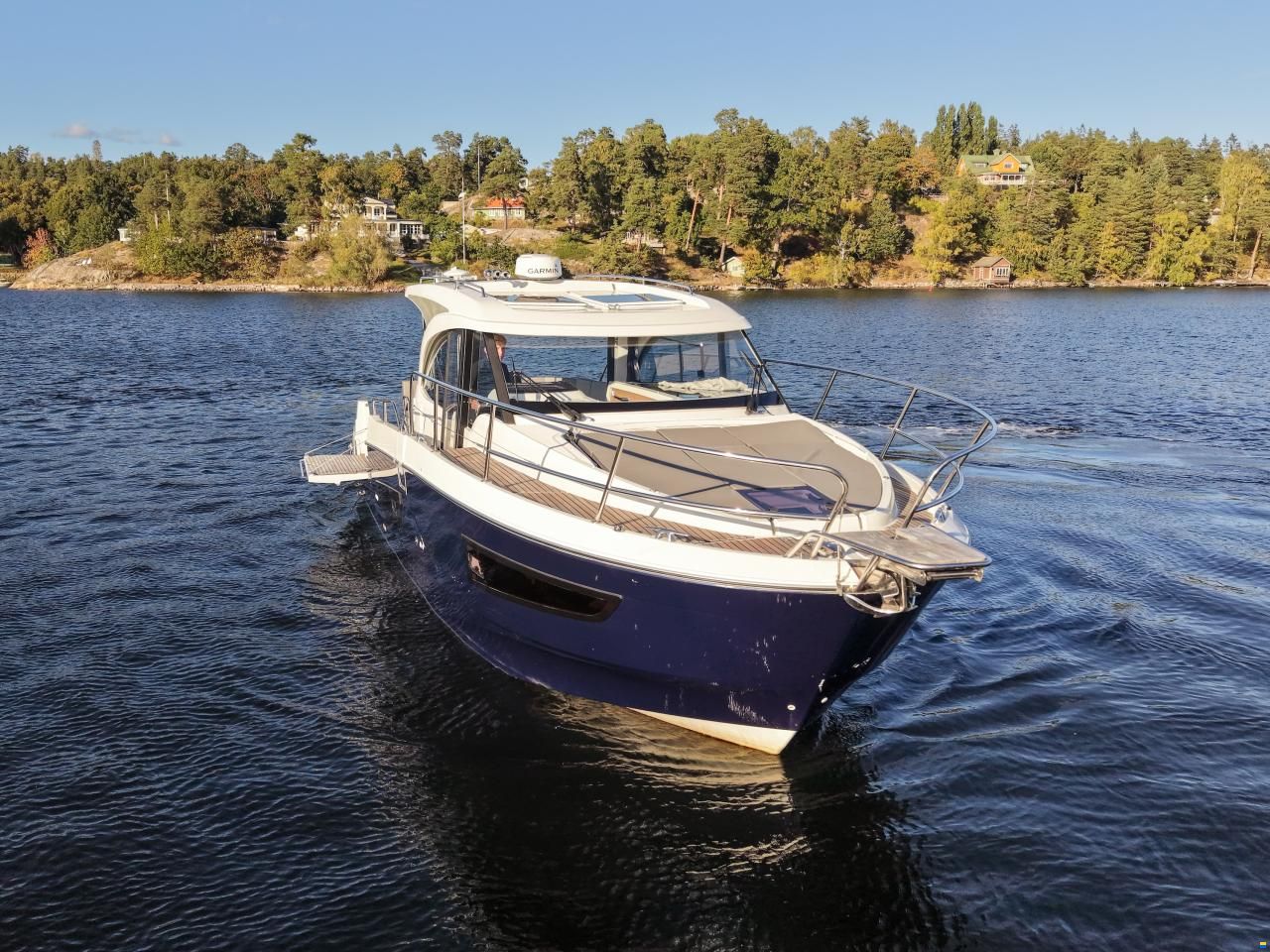 Beneteau Antares 11