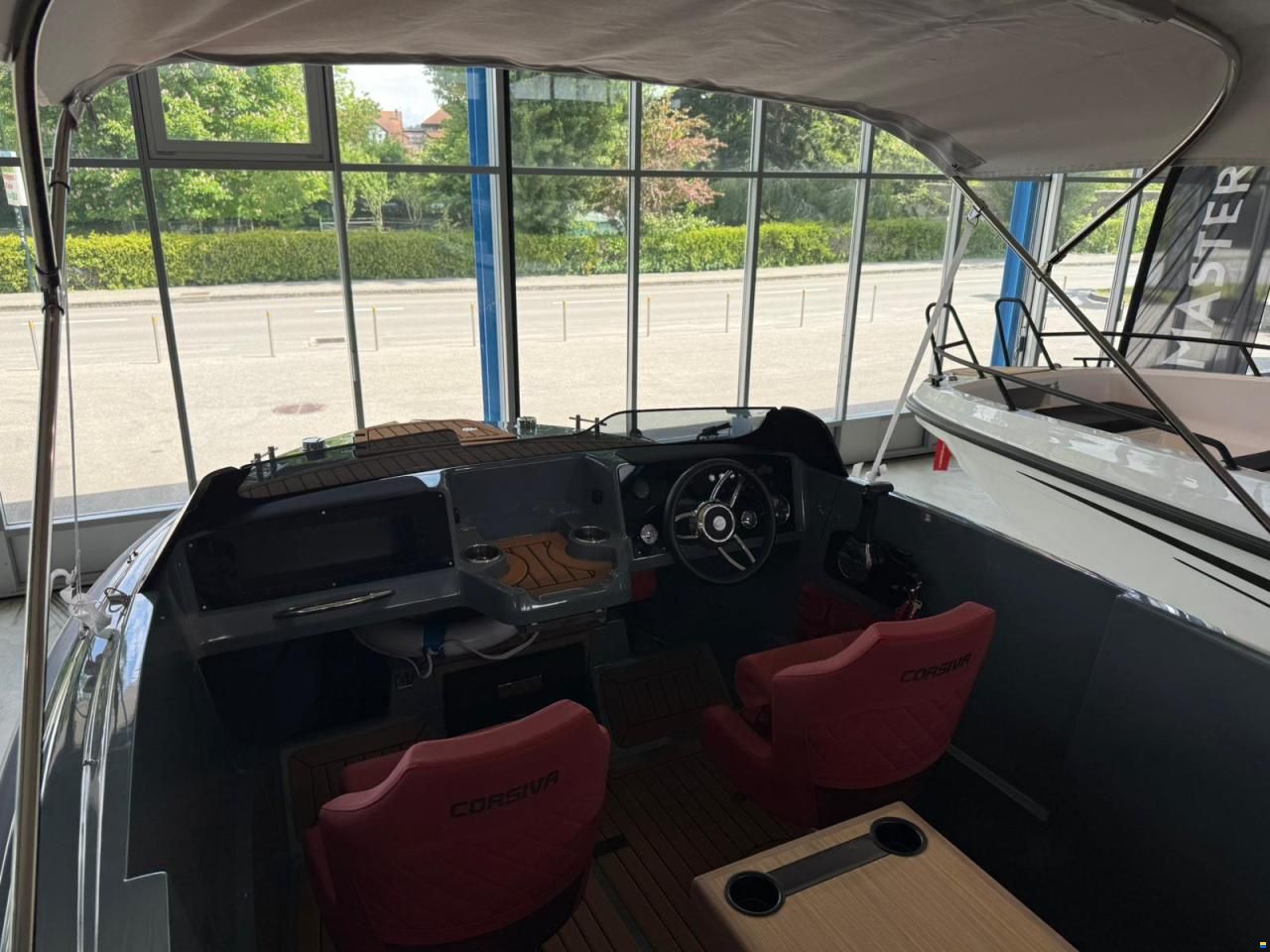 Corsiva 607 Runabout
