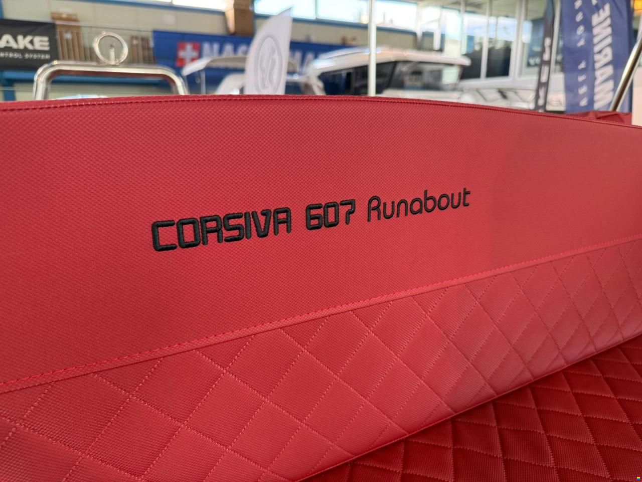 Corsiva 607 Runabout