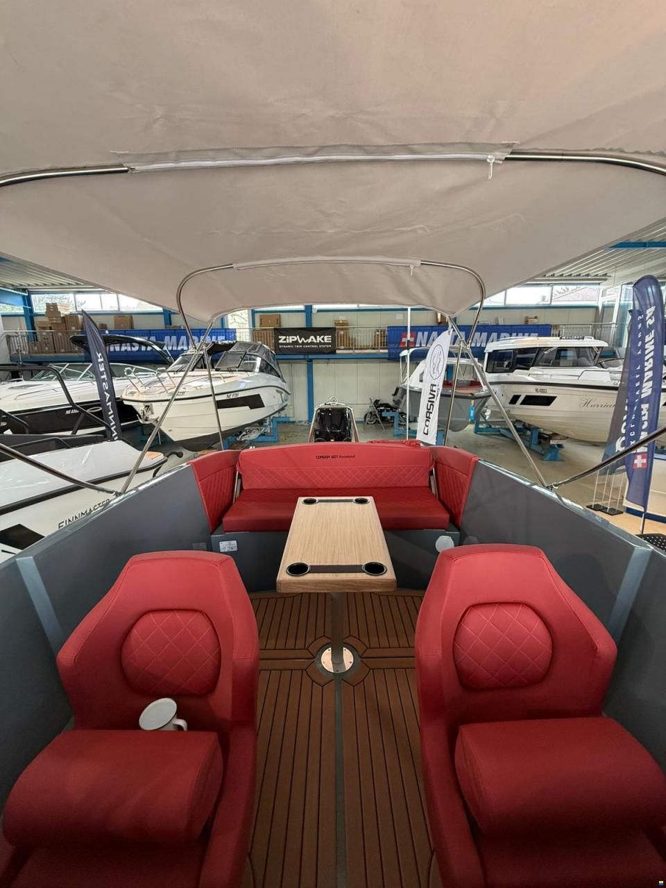 Corsiva 607 Runabout