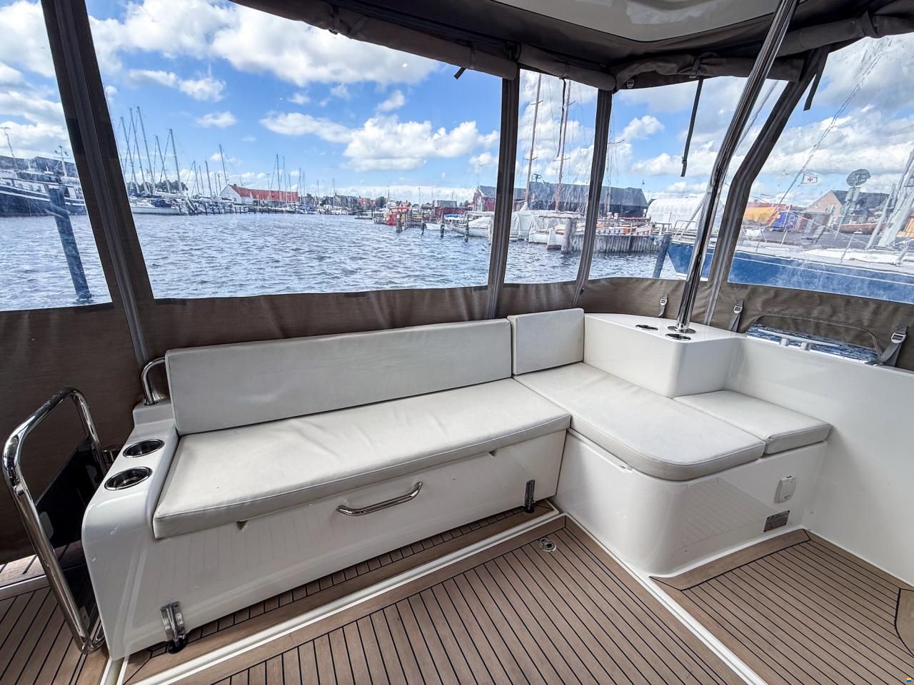Beneteau Swift Trawler 41 Fly