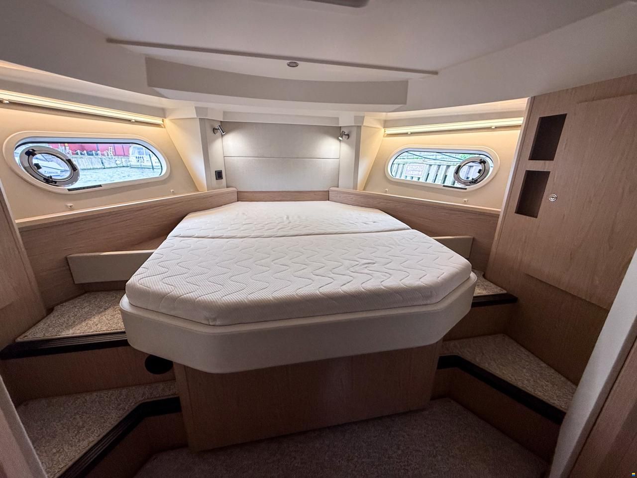 Beneteau Swift Trawler 41 Fly