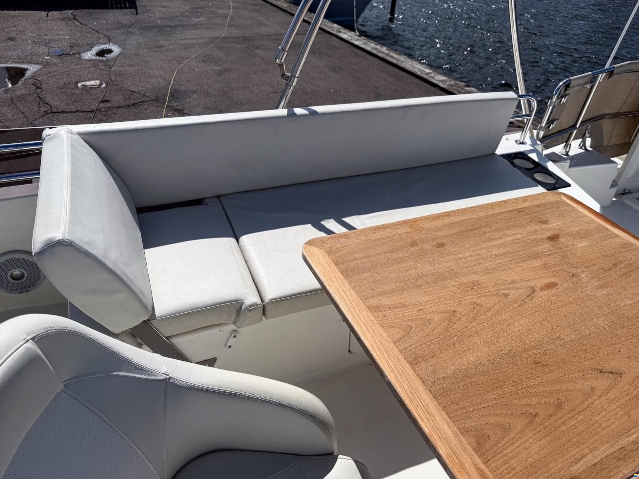 Beneteau Swift Trawler 41 Fly