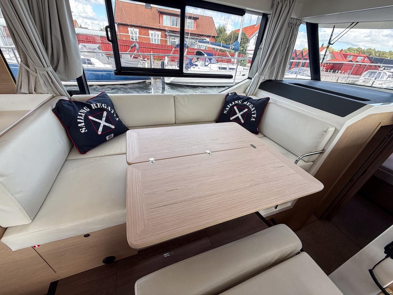 Beneteau Swift Trawler 41 Fly
