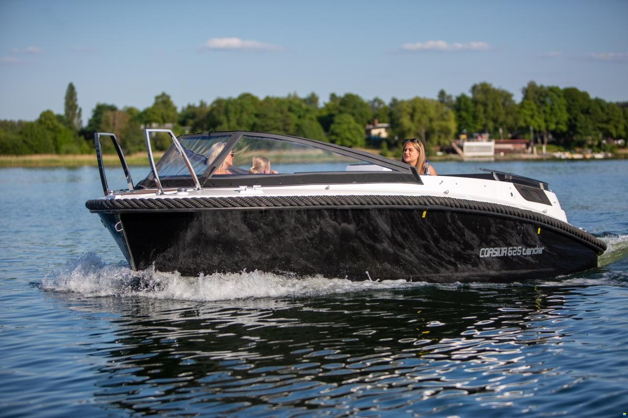 Corsiva 625 Tender