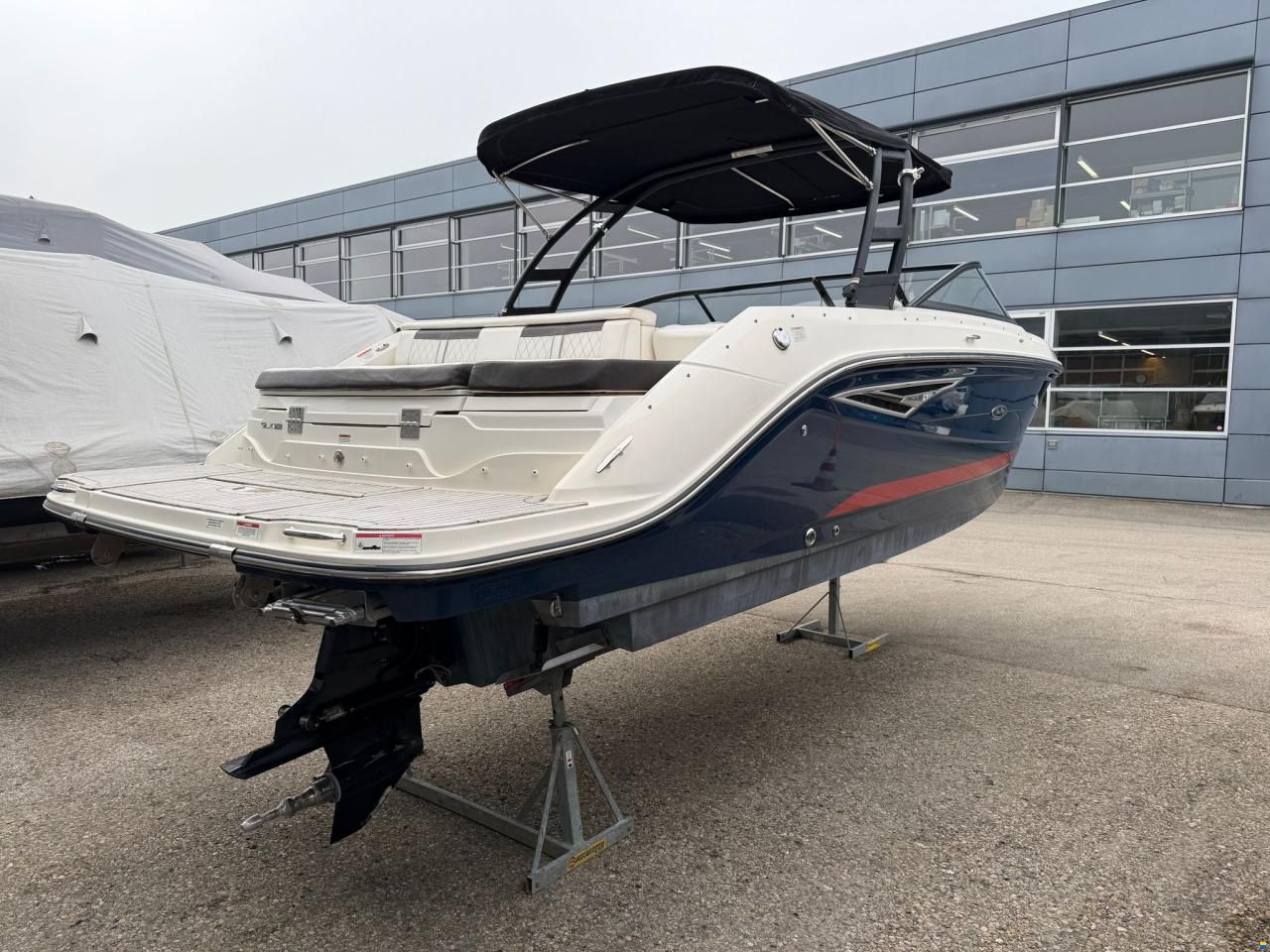 Sea Ray 250 SLXE