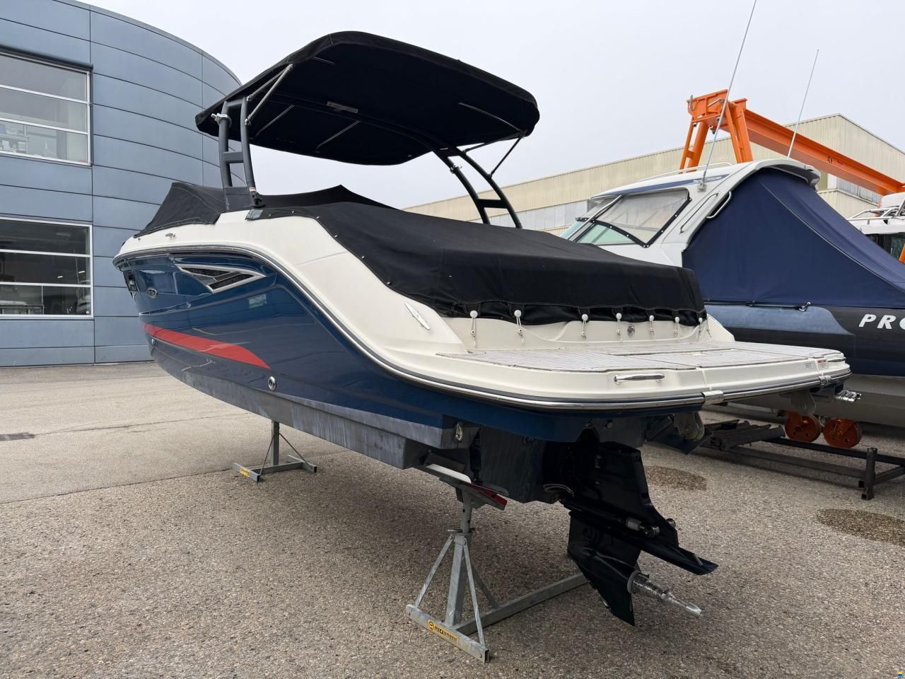 Sea Ray 250 SLXE
