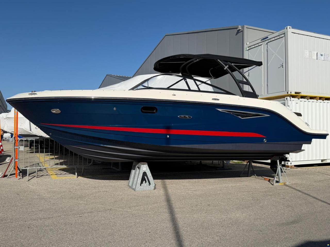 Sea Ray 250 SLXE