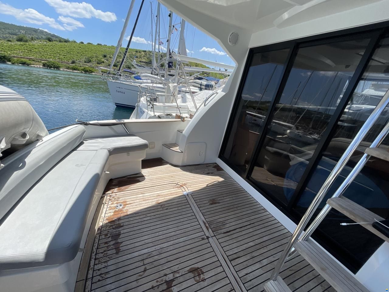 Beneteau Antares 42