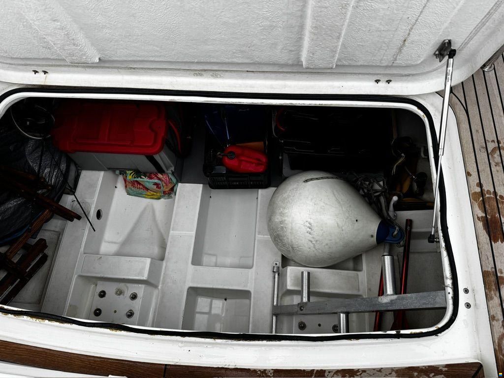 Beneteau Antares 42