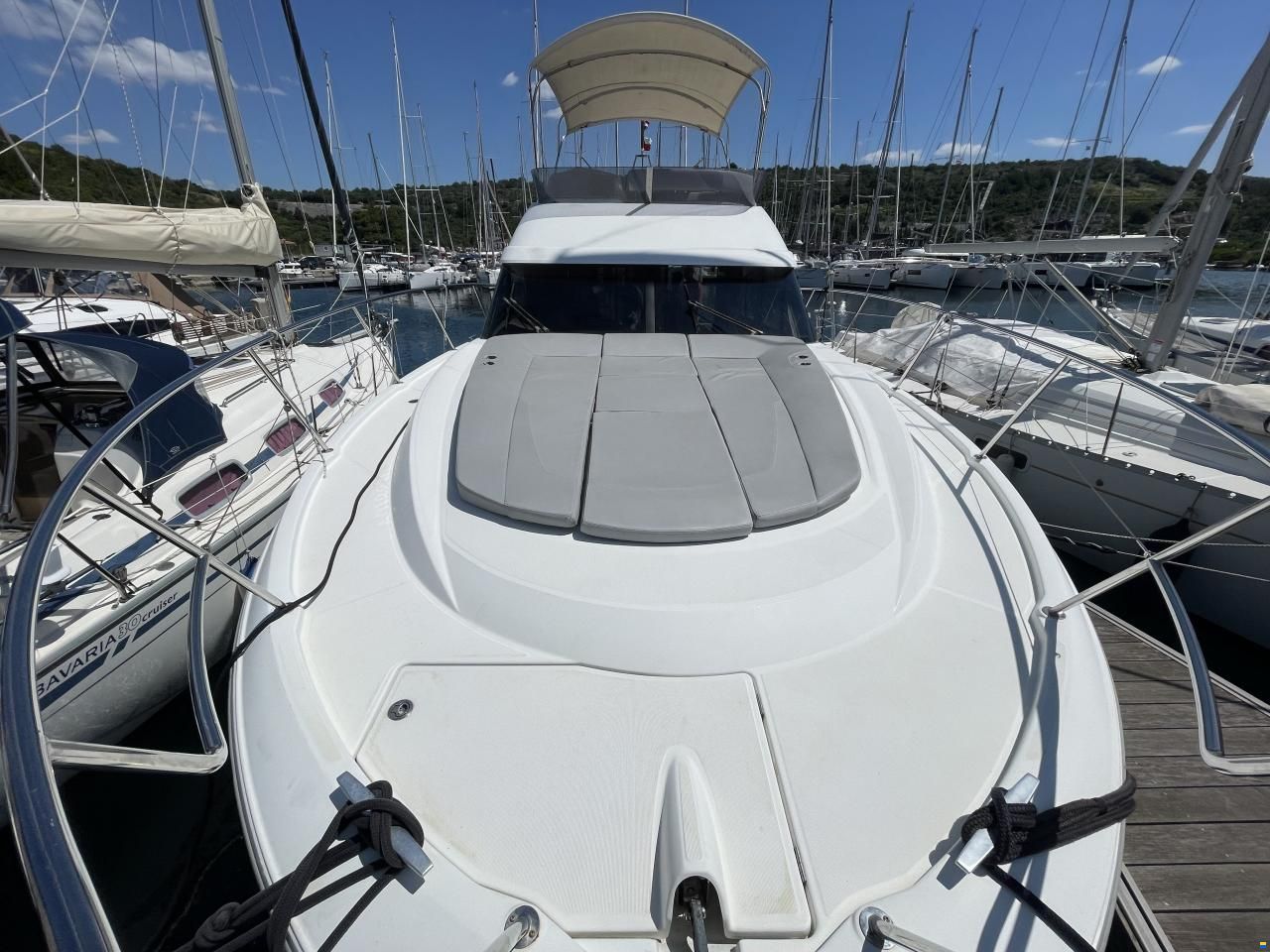 Beneteau Antares 42