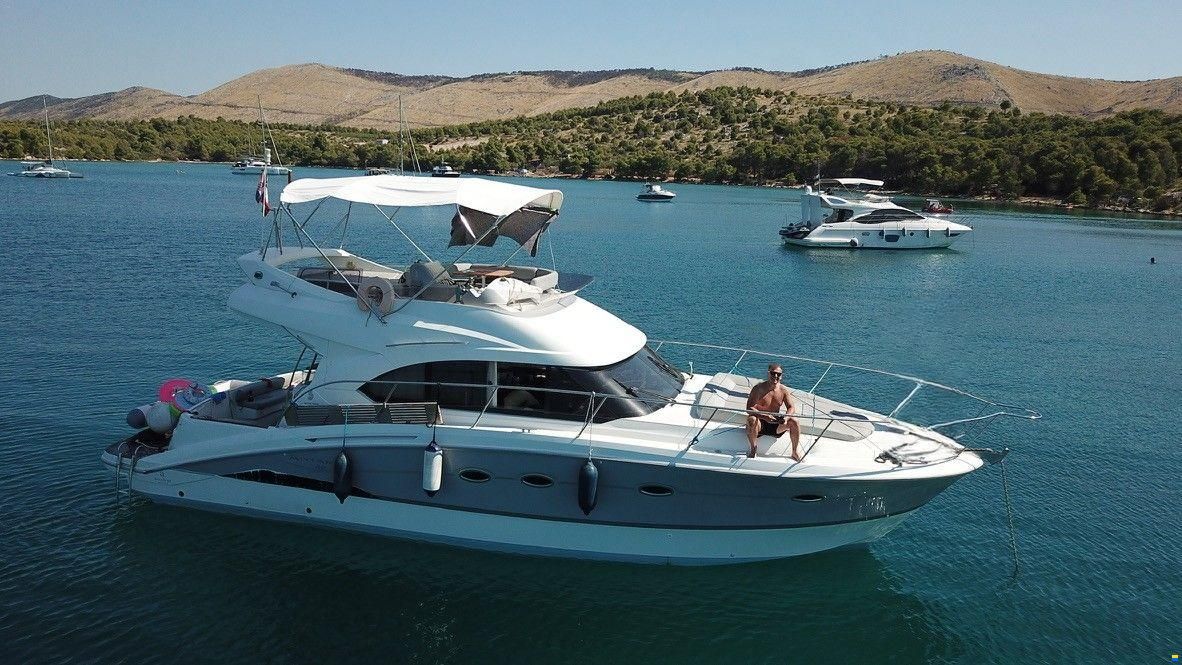 Beneteau Antares 42