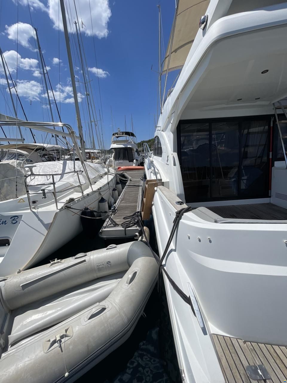 Beneteau Antares 42