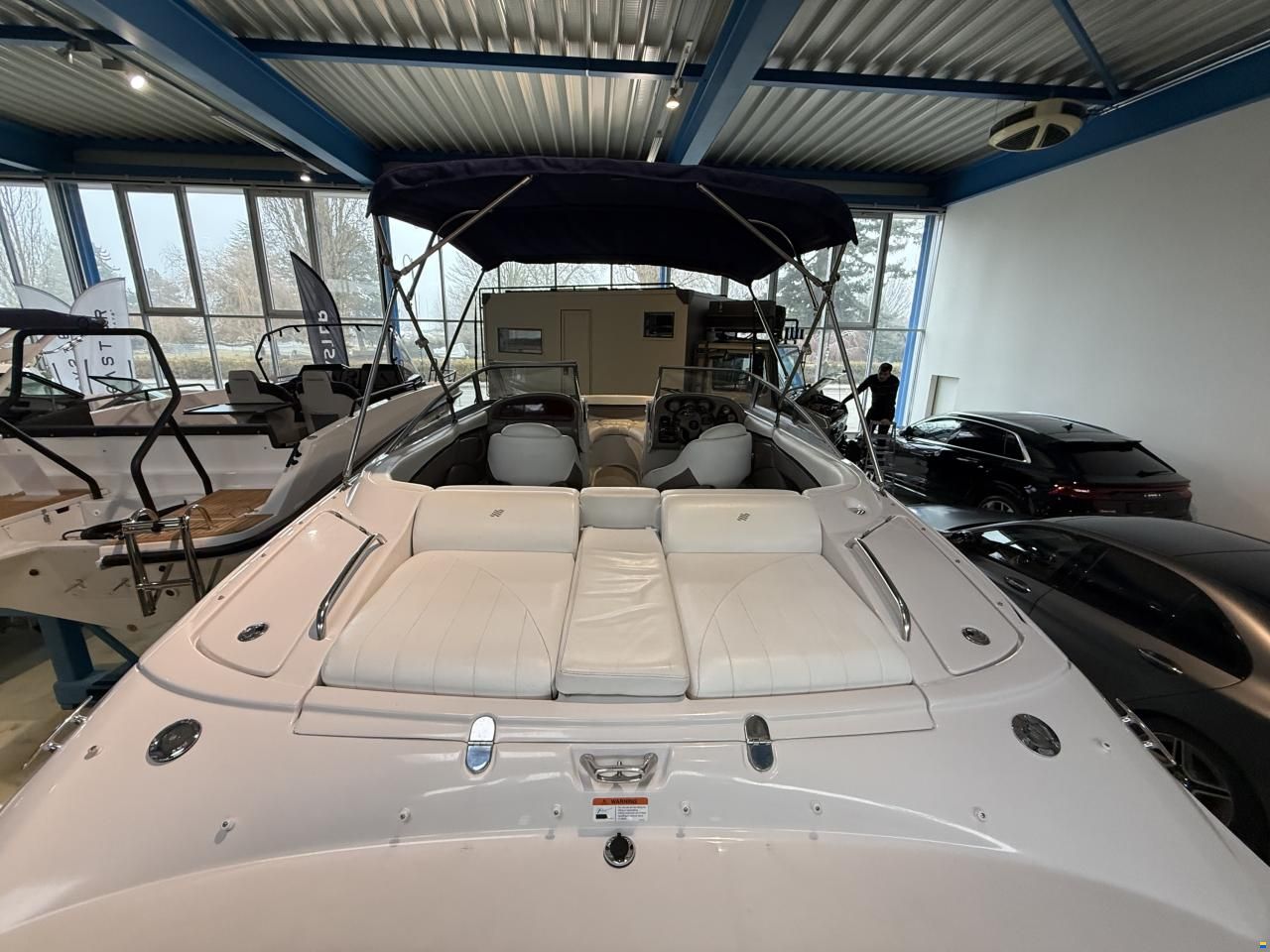 Four Winns Horizon 210