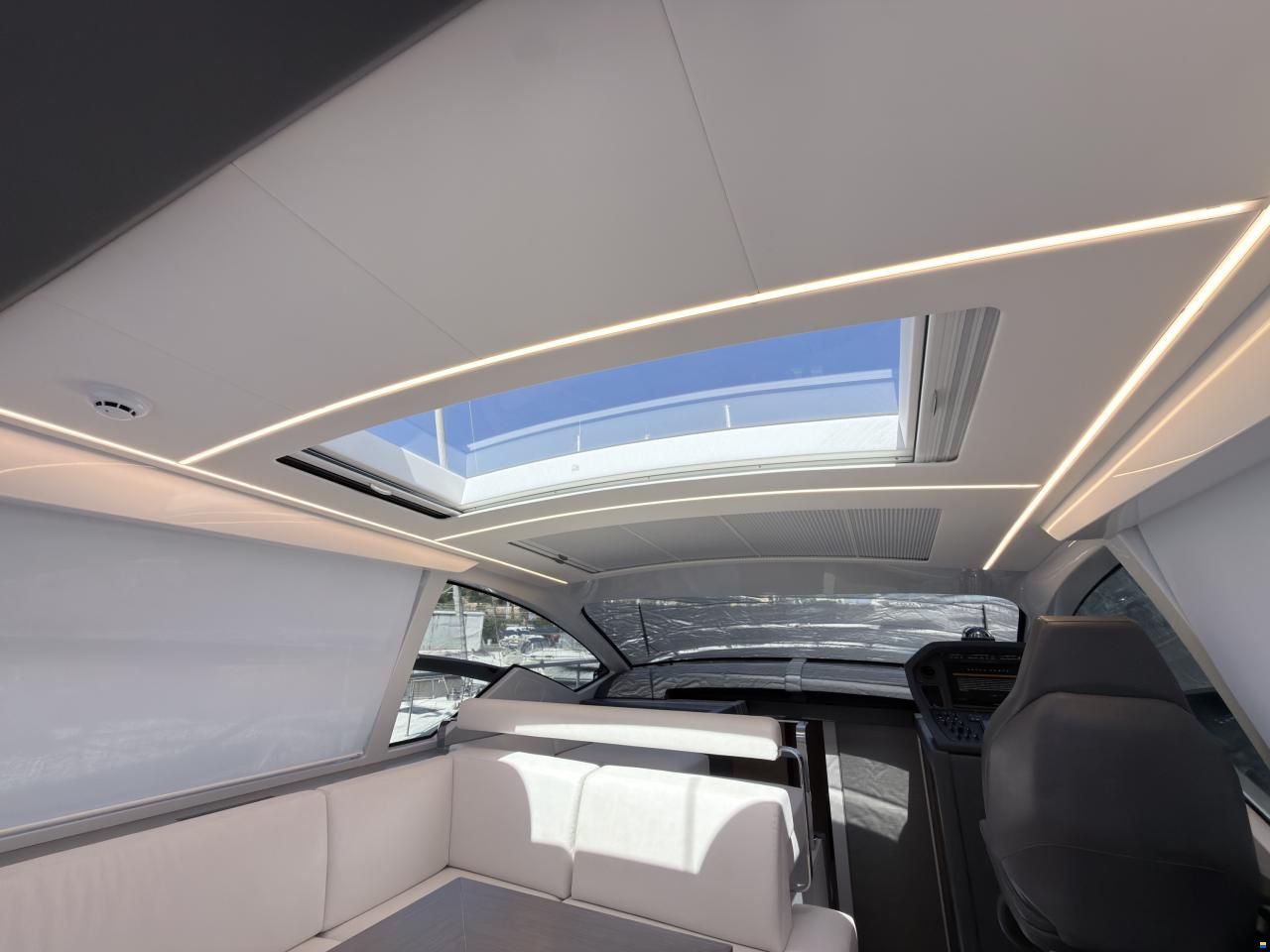 Pershing 5X