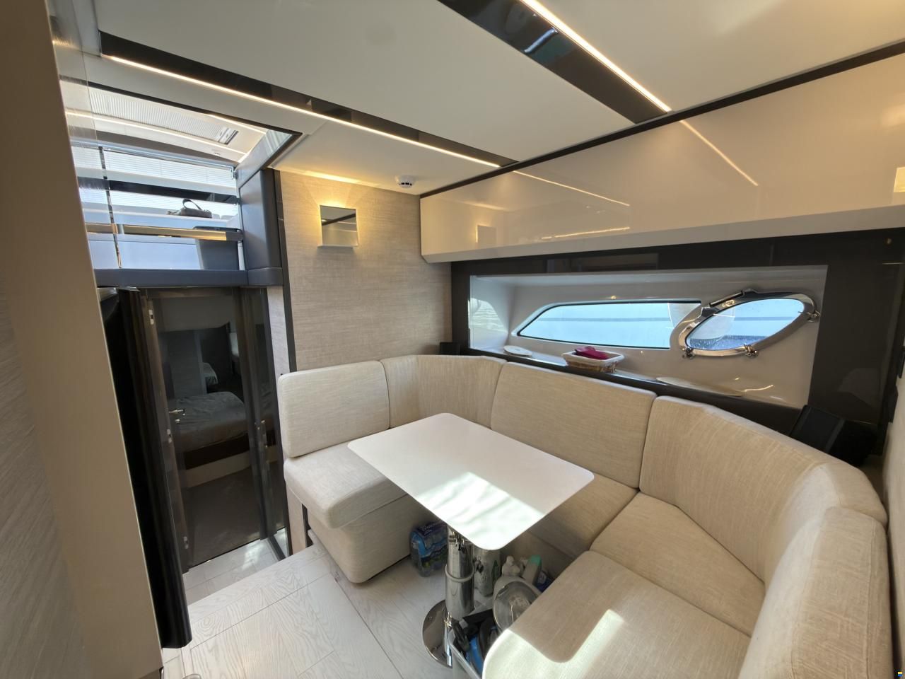 Pershing 5X