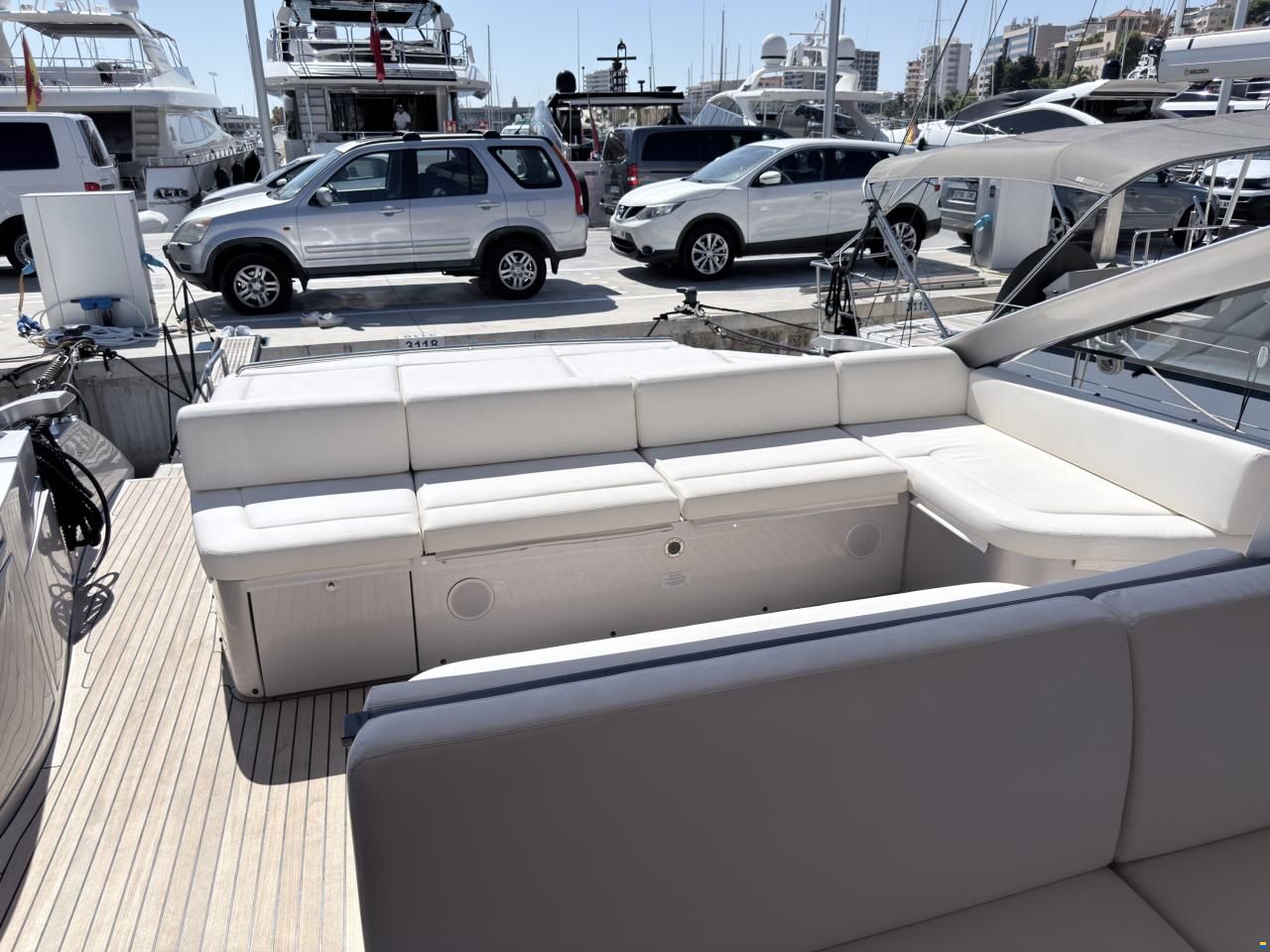 Pershing 5X
