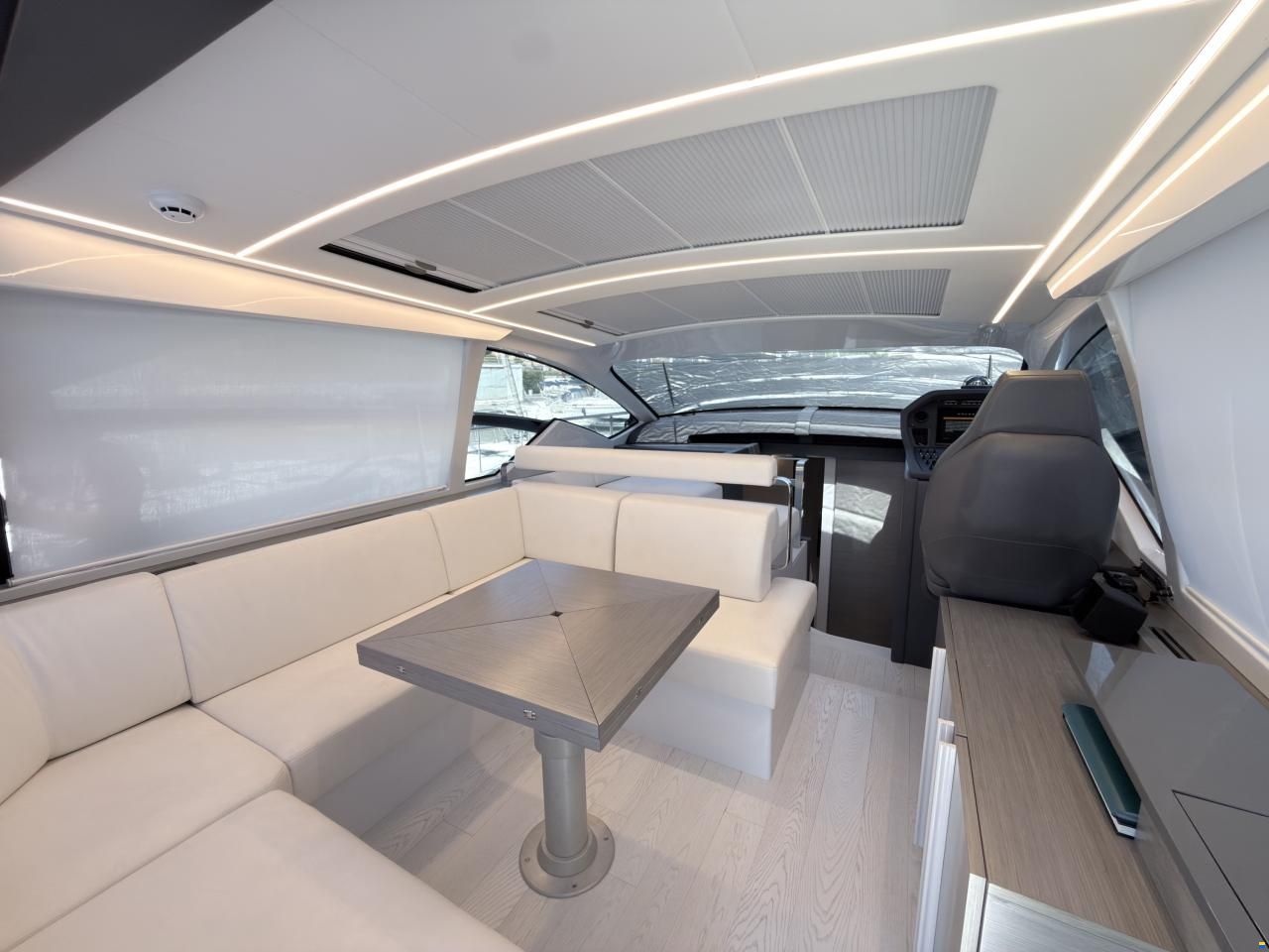Pershing 5X
