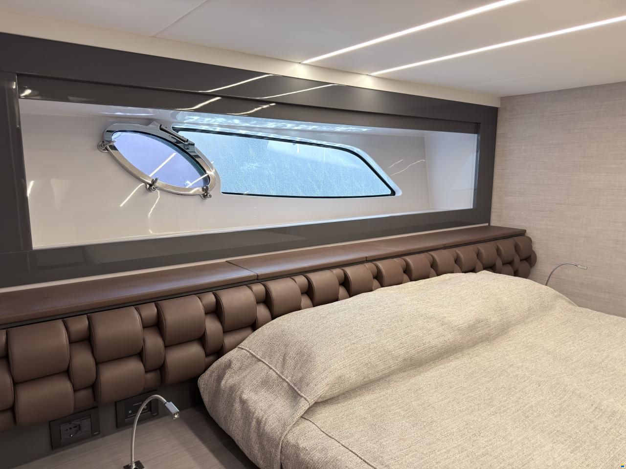 Pershing 5X