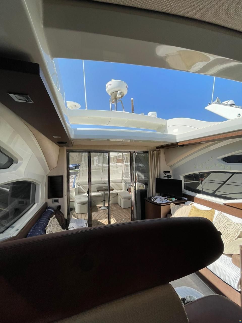 Azimut 43S