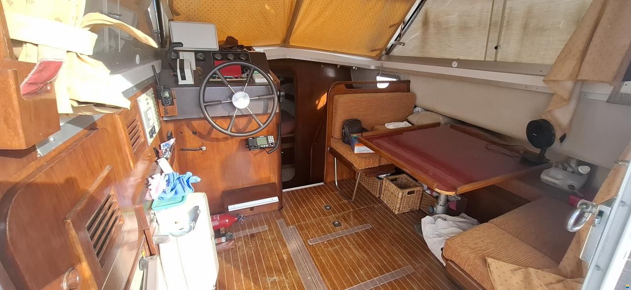 Beneteau Antares 860