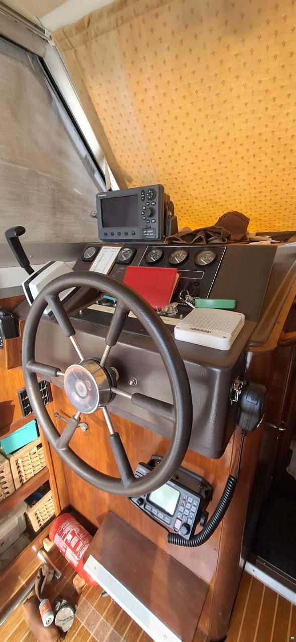 Beneteau Antares 860
