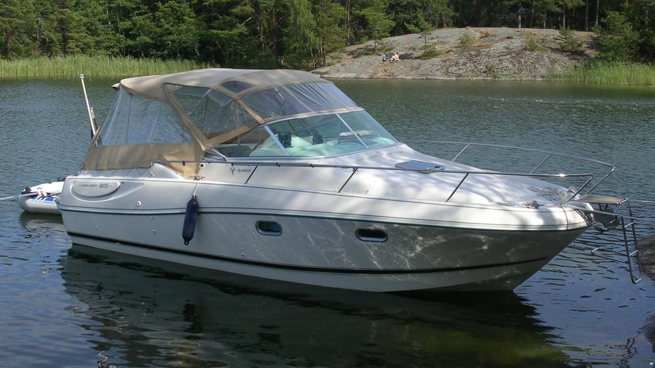 JEANNEAU MOTORB&Aring;T LEADER 805