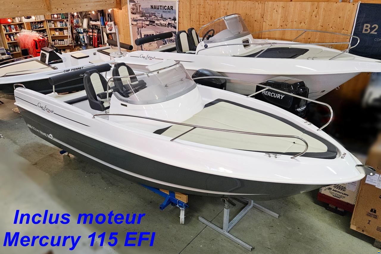 B2 Marine Cap Ferret 552 Sun Deck - Mercury 115 EF