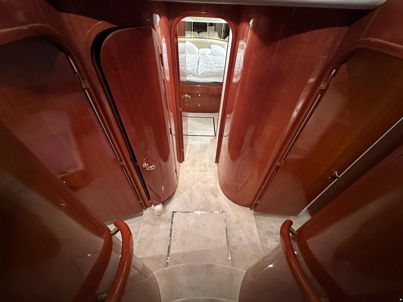 Fairline Squadron 59