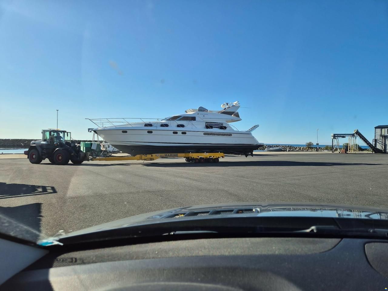 Fairline Squadron 59