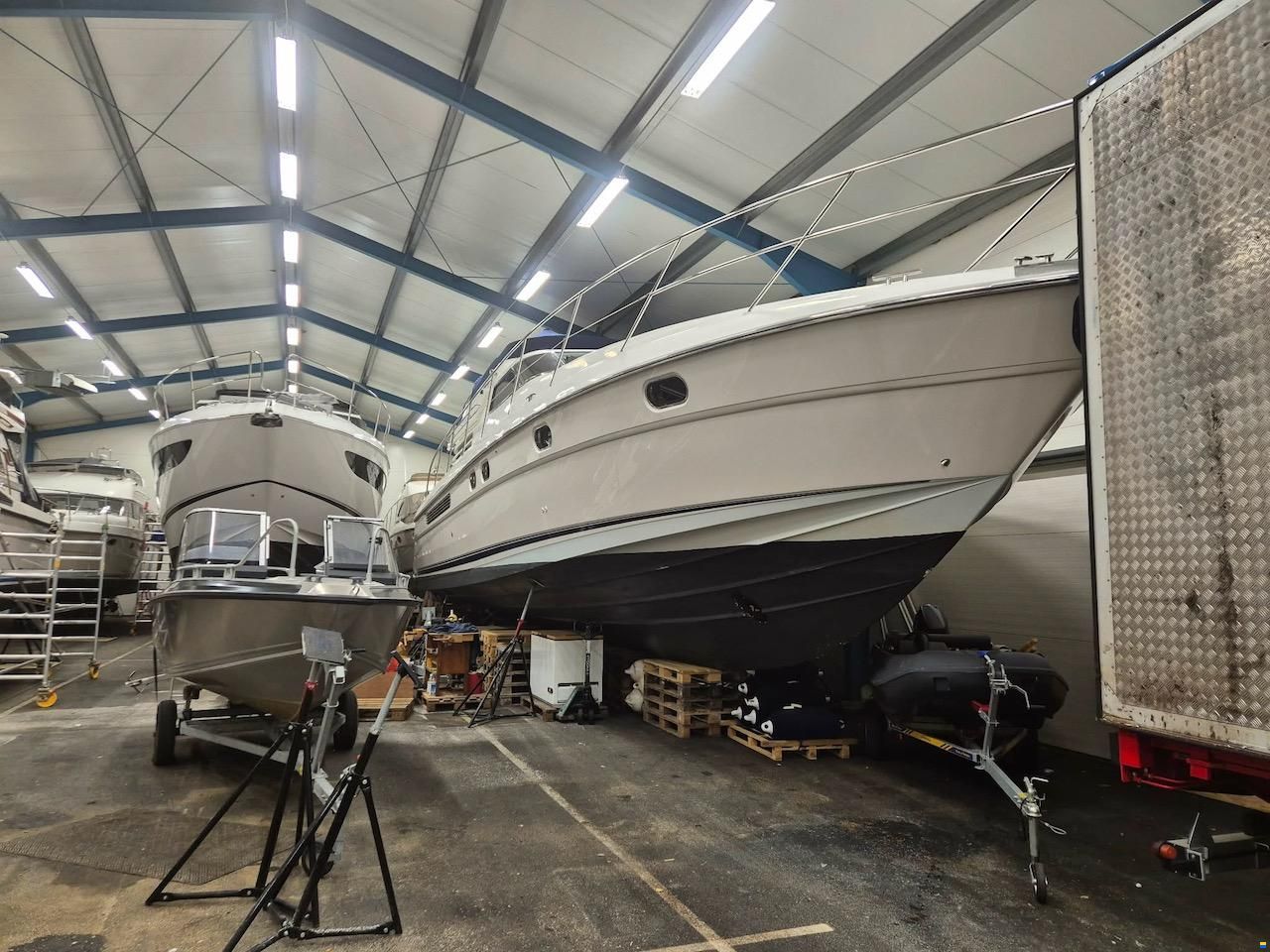 Fairline Squadron 59