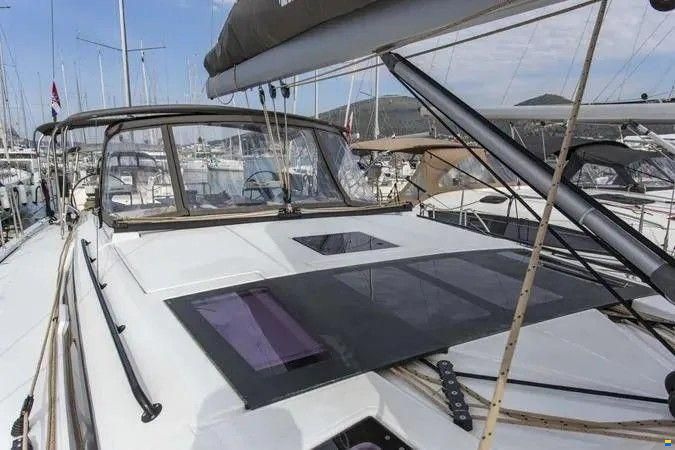 Dufour 530