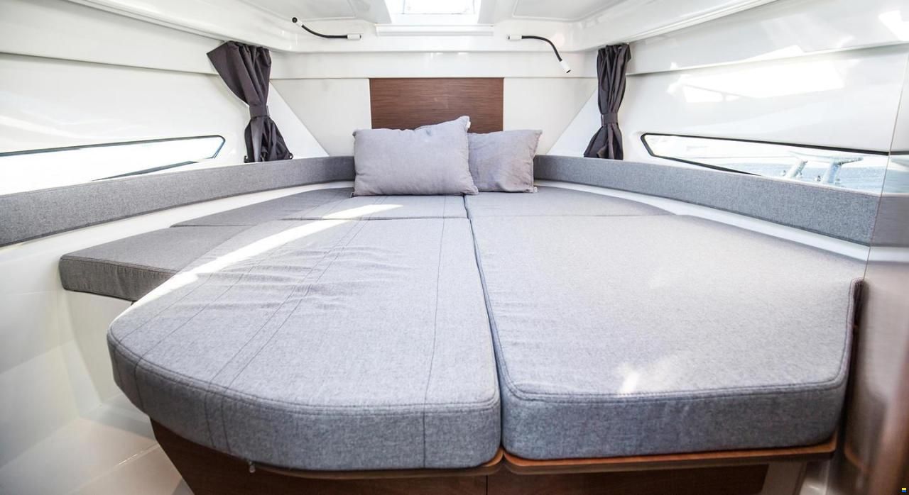 Beneteau Antares 9 OB