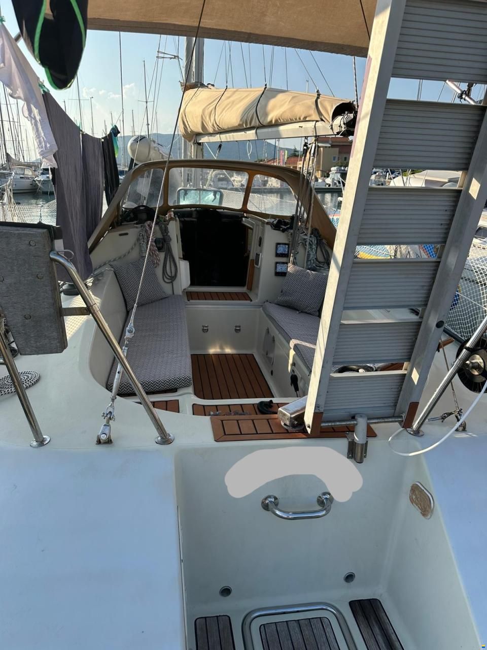 Elan 33