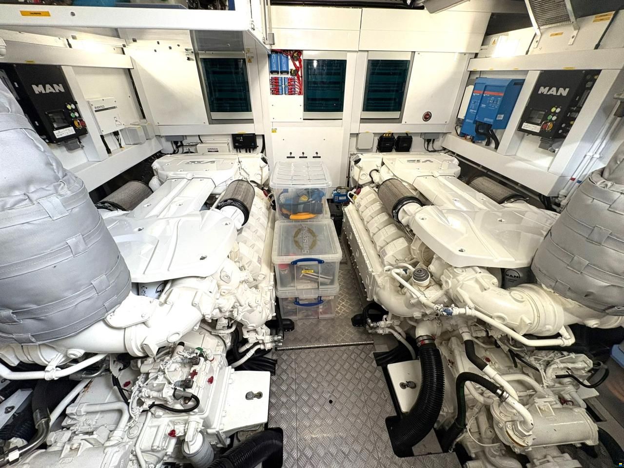 Sunseeker 76 Yacht