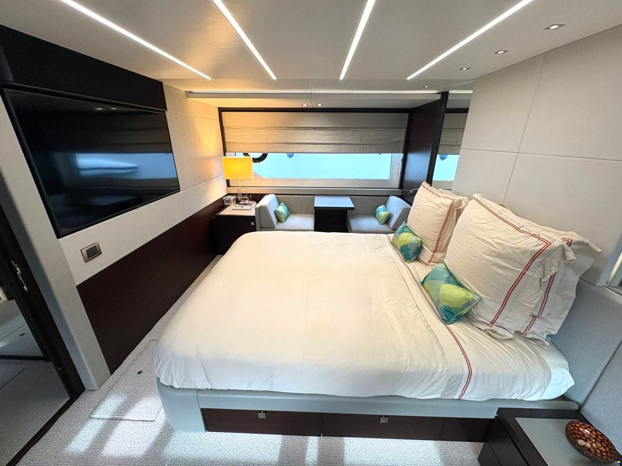 Sunseeker 76 Yacht
