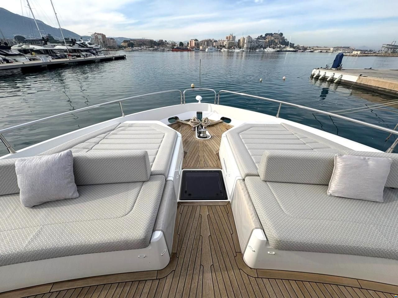 Sunseeker 76 Yacht