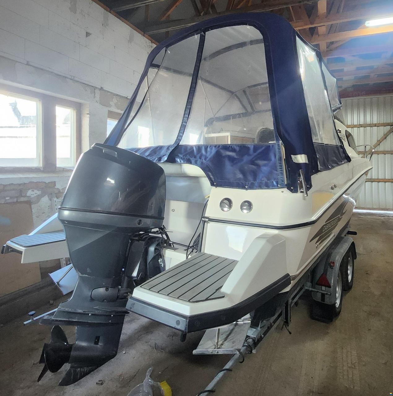 Aqua Royal 680 Cabin
