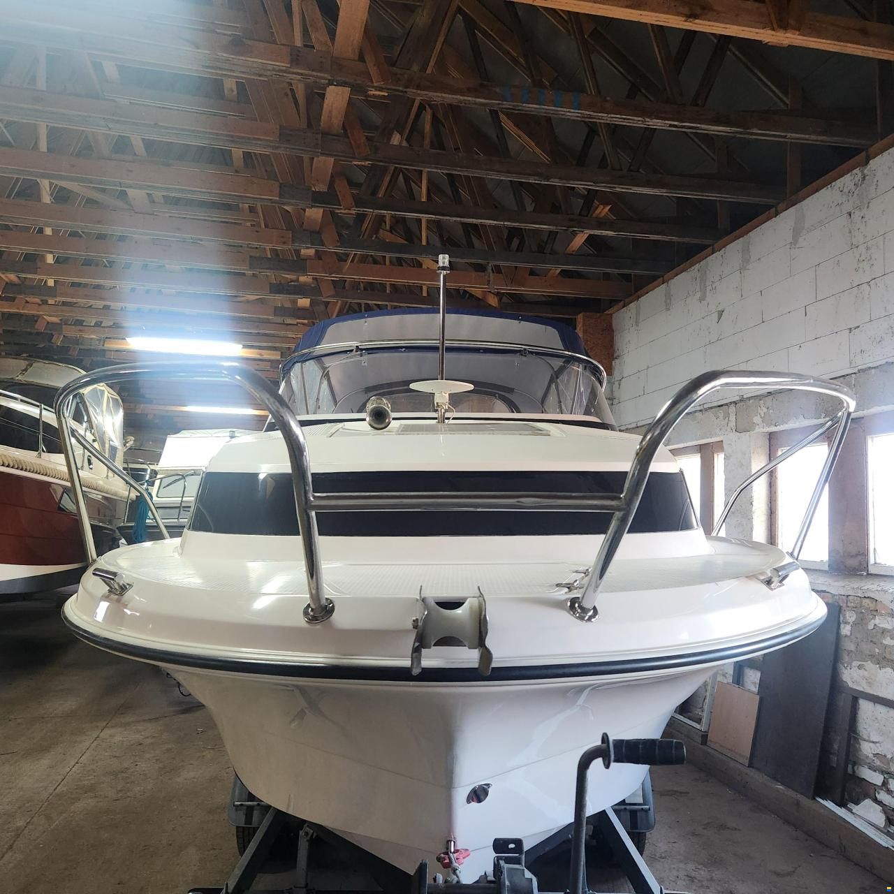 Aqua Royal 680 Cabin